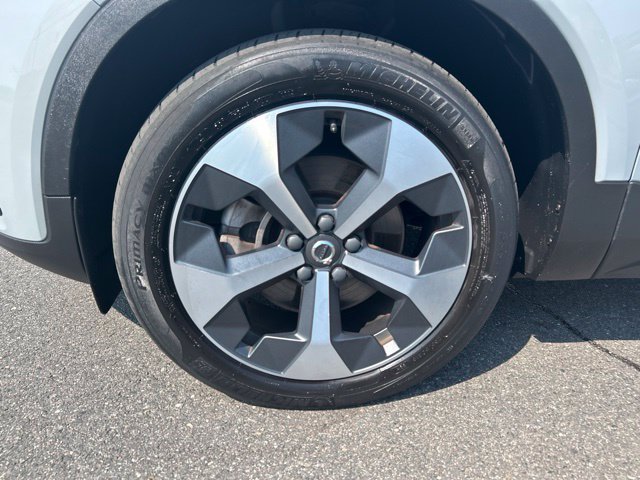 Certified 2024 Volvo XC40 B5 Core AWD/4WD image 9
