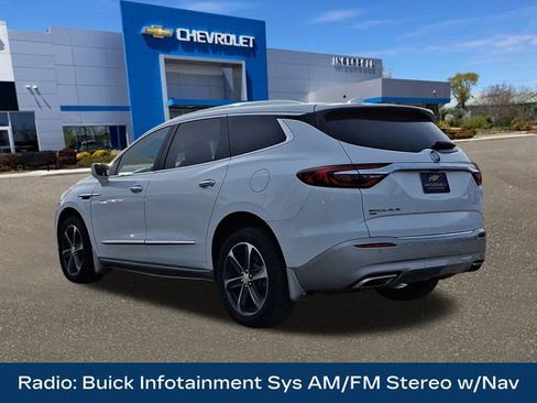 Used 2020 Buick Enclave Essence w/ LPO, Touring Package image 6