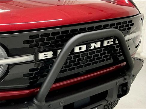 Used 2021 Ford Bronco First Edition AWD/4WD image 35