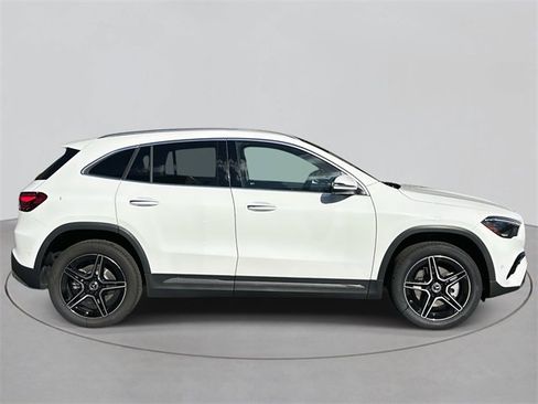 New 2026 Mercedes-Benz GLA 250 4MATIC image 5