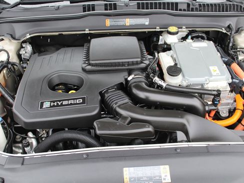 Used 2019 Ford Fusion SEL image 31