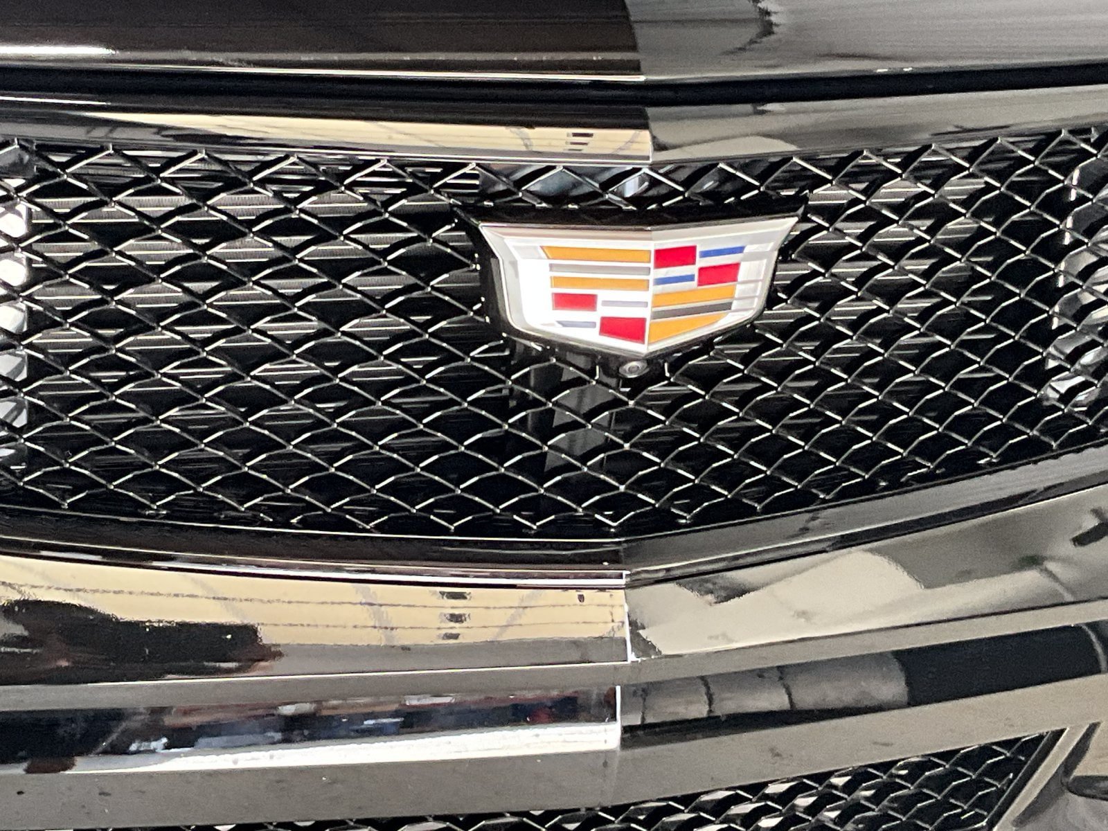 Used 2025 Cadillac XT4 Sport AWD/4WD image 27
