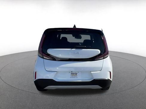 Used 2025 Kia Soul LX w/ LX Technology Package image 12