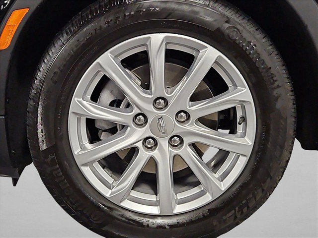 Used 2023 Cadillac XT4 Luxury w/ Cold Weather Package AWD/4WD image 24