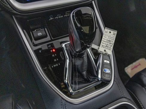 Used 2023 Subaru Outback Limited image 29