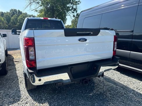 Used 2020 Ford F350 Lariat w/ Lariat Ultimate Package AWD/4WD image 4