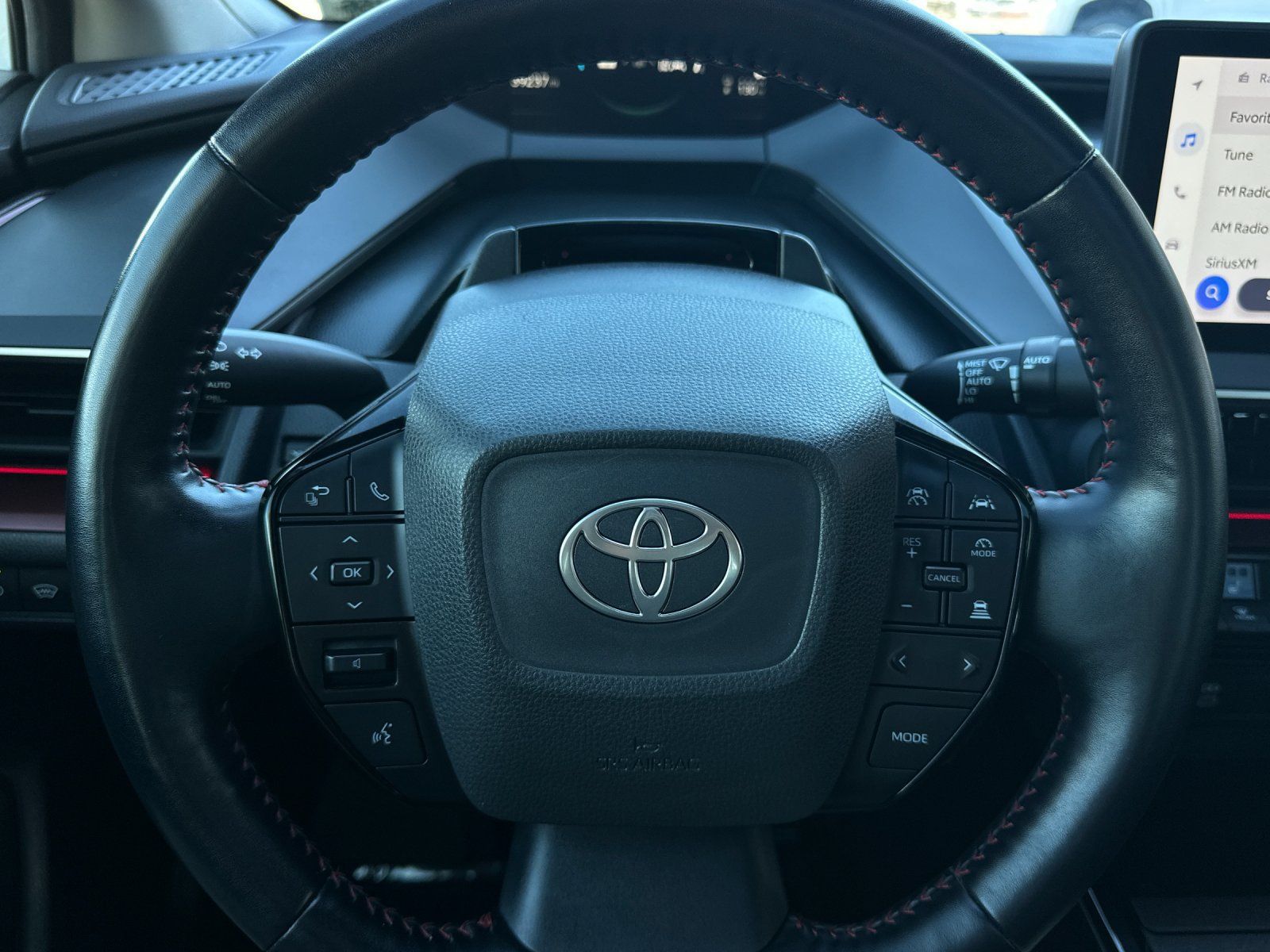 Used 2024 Toyota Prius Prime FWD image 22