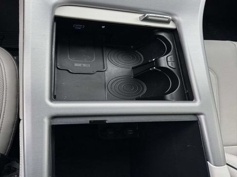 Used 2024 Hyundai Palisade Calligraphy FWD image 25