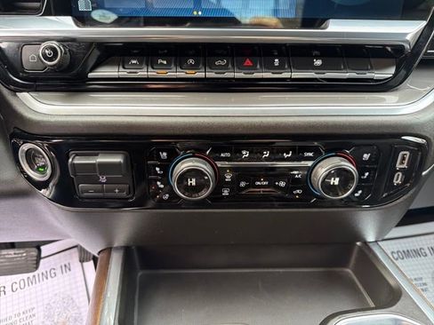 Used 2023 Chevrolet Silverado 1500 High Country w/ Technology Package image 19