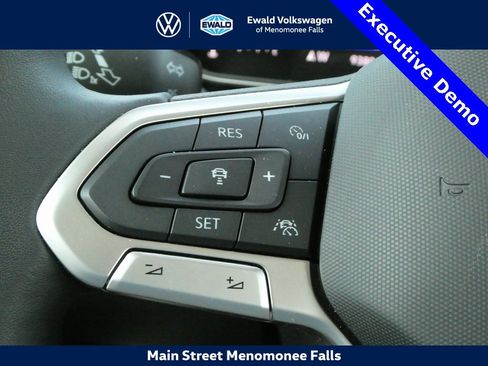 New 2025 Volkswagen Jetta SE image 11