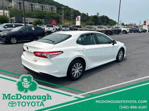 Certified 2020 Toyota Camry LE FWD image 4