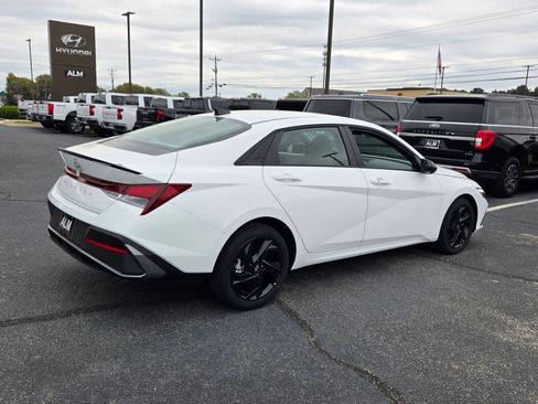 New 2026 Hyundai Elantra Sport FWD image 12