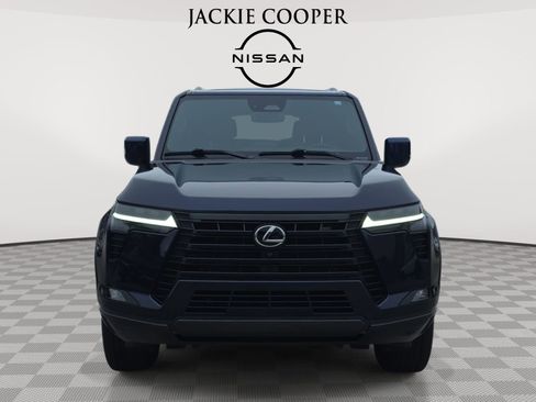 Used 2024 Lexus GX 550 w/ Accessory Package (Z1) AWD/4WD image 2