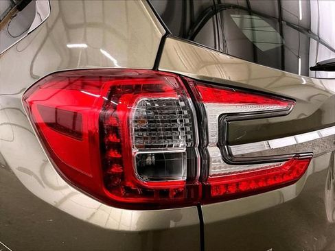 Used 2023 Subaru Ascent Touring AWD/4WD image 29