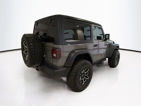 Used 2021 Jeep Wrangler Sport S image 7