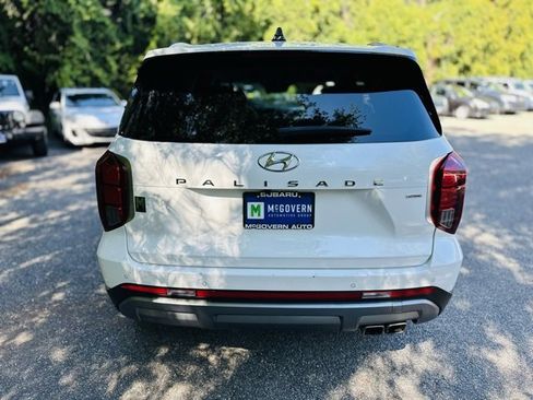 Used 2024 Hyundai Palisade Limited image 7