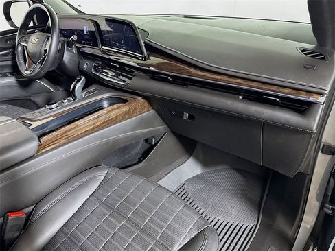 Used 2023 Cadillac Escalade Premium Luxury Platinum w/ LPO, Radiant Package image 31