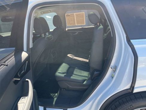 Used 2023 Audi Q7 3.0T Prestige image 28