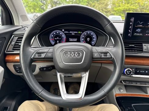 Used 2021 Audi Q5 2.0T Premium Plus w/ Premium Plus Package AWD/4WD image 19