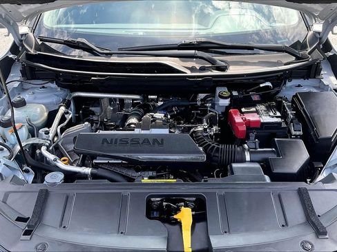 Used 2024 Nissan Rogue S AWD/4WD image 27