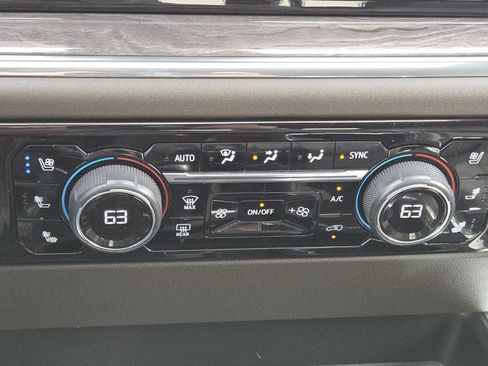 Used 2024 Chevrolet Silverado 1500 LTZ w/ Technology Package image 40