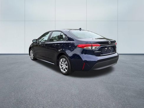 Used 2026 Toyota Corolla LE FWD image 7