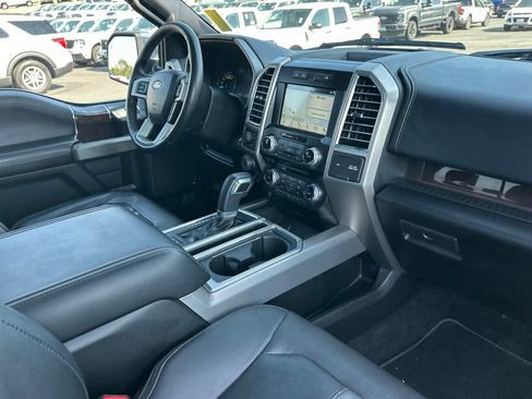 Used 2016 Ford F150 Platinum w/ Equipment Group 701A Luxury AWD/4WD image 17
