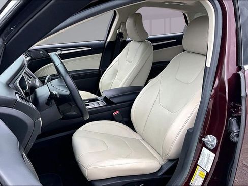 Used 2017 Ford Fusion Energi Titanium image 21