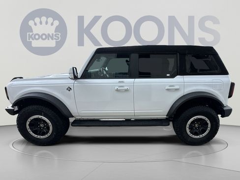 Used 2023 Ford Bronco Outer Banks w/ Sasquatch Package AWD/4WD image 7