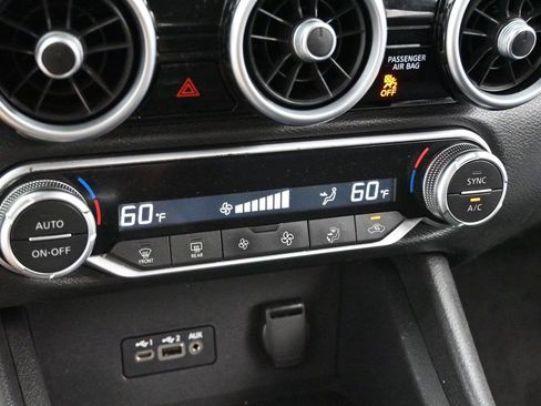 Used 2020 Nissan Sentra SV FWD image 19