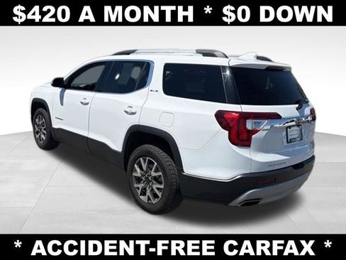 Used 2023 GMC Acadia SLE w/ Driver Convenience Package FWD image 3