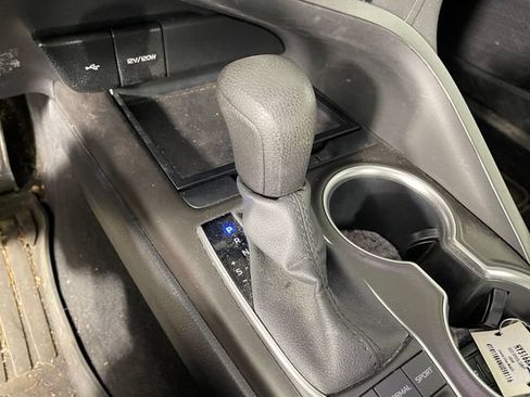 Used 2022 Toyota Camry LE w/ Cold Weather Package AWD/4WD image 9
