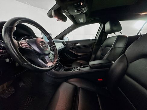 Used 2017 Mercedes-Benz GLA 250 4MATIC image 20