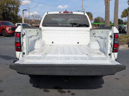 Used 2024 Nissan Frontier S w/ Technology Package image 16