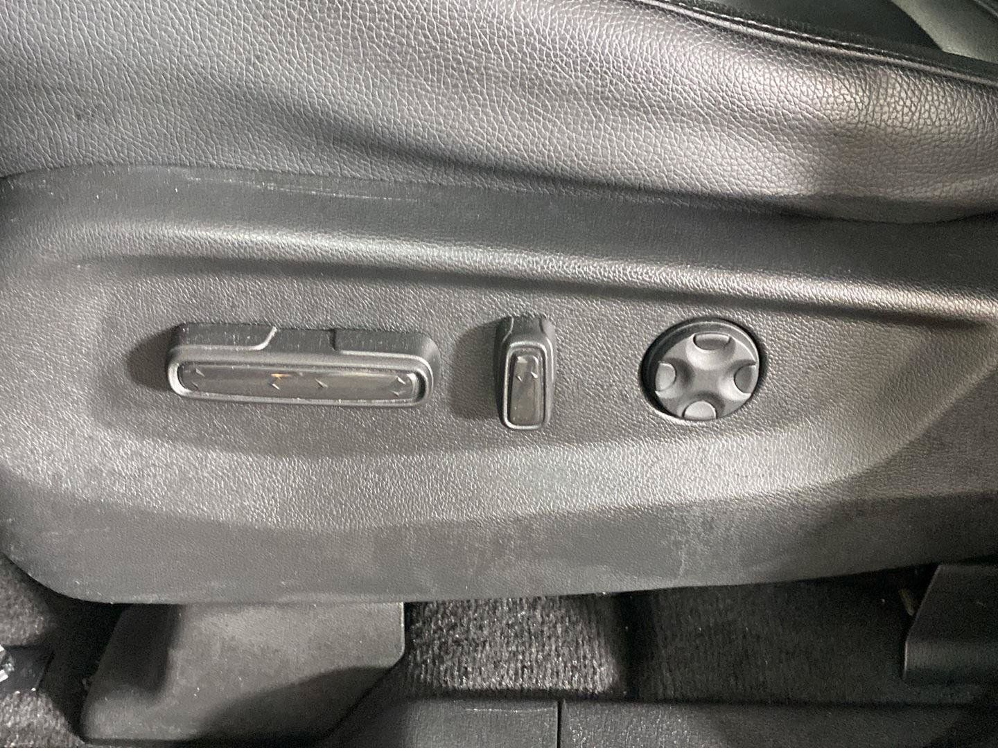 Used 2025 Honda Odyssey EX-L image 24