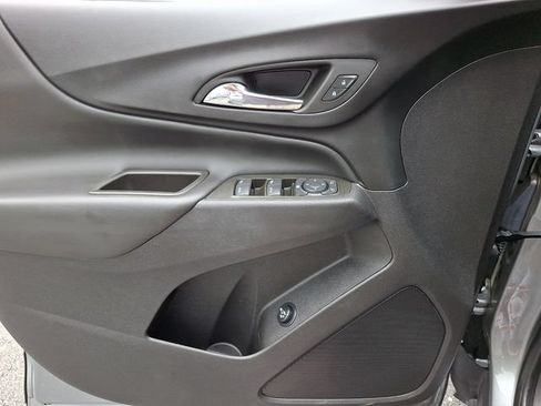 Used 2023 Chevrolet Equinox LT FWD image 12