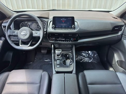 Used 2023 Nissan Rogue SV w/ SV Premium Package FWD image 12
