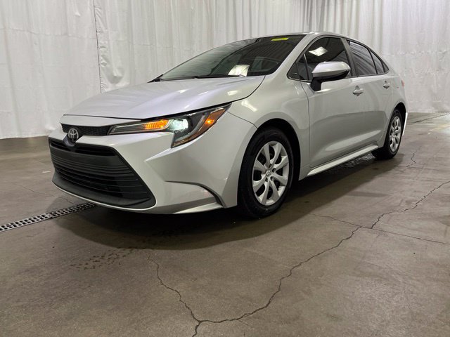 Used 2023 Toyota Corolla LE w/ Carpet Mat Package (TMS) FWD image 24