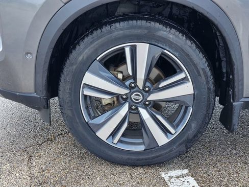 Used 2021 Nissan Rogue Platinum FWD image 7