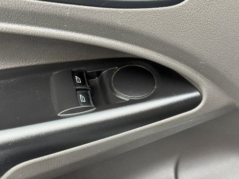 Used 2020 Ford Transit Connect XL image 11