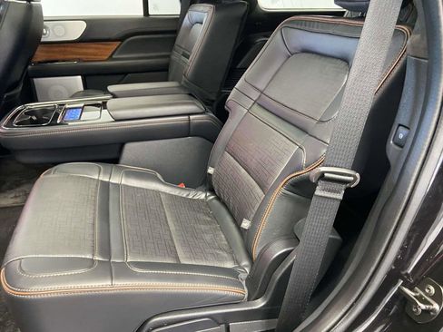 Used 2022 Lincoln Navigator Black Label AWD/4WD image 12