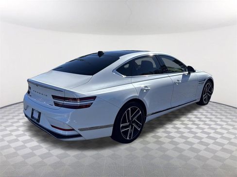 Used 2025 Genesis G80 2.5T Advanced image 5