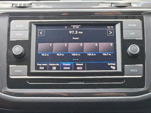 Used 2024 Volkswagen Tiguan S image 23