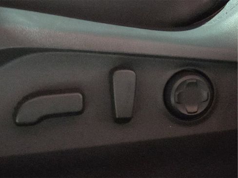 Used 2025 Subaru Outback Limited image 14