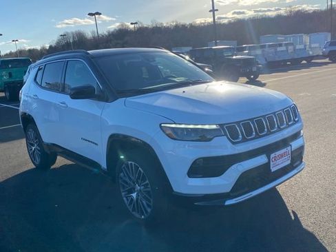 New 2024 Jeep Compass Limited w/ Elite Group image 2