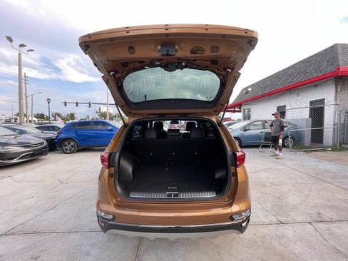 Used 2020 Kia Sportage S w/ S FWD Sunroof Package image 13