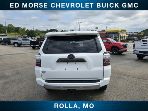 Used 2022 Toyota 4Runner TRD Off-Road Premium image 4