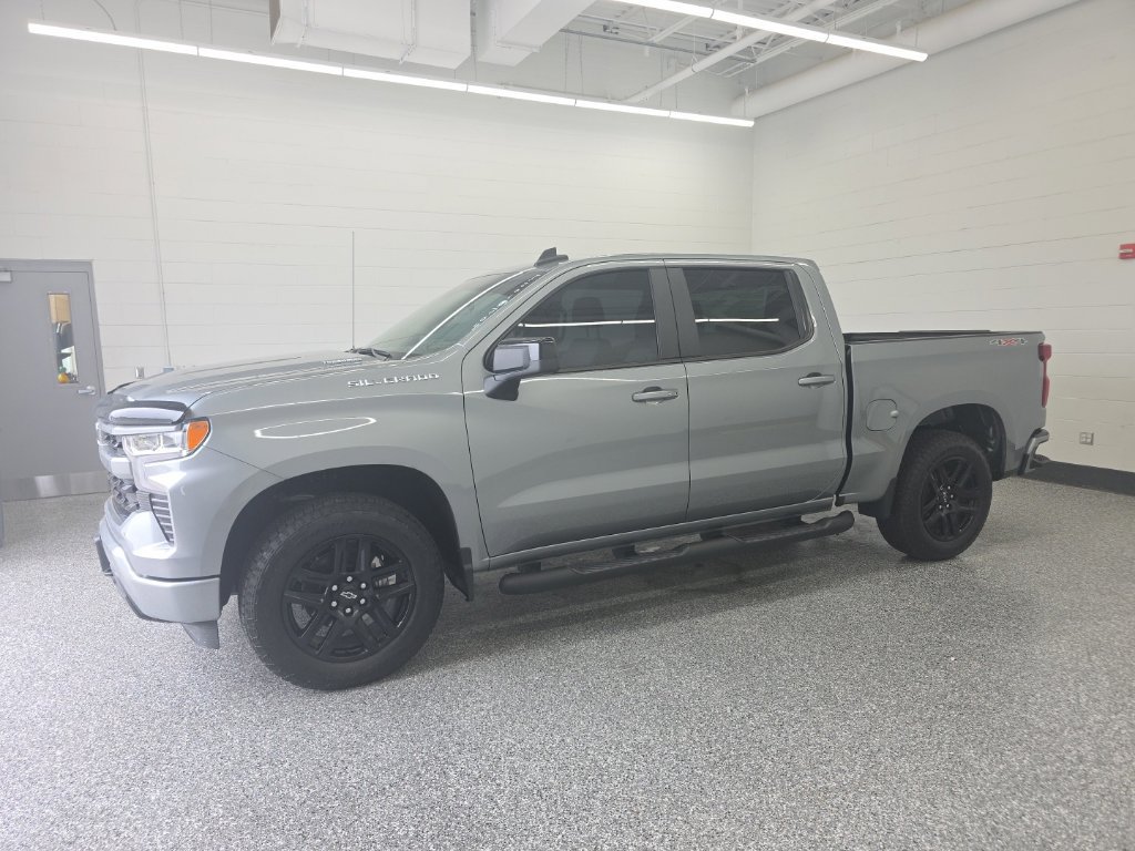 Used 2026 Chevrolet Silverado 1500 RST w/ RST Select Package AWD/4WD image 2
