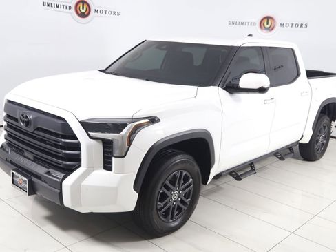 Used 2024 Toyota Tundra SR5 w/ SR5 Convenience Package AWD/4WD image 20