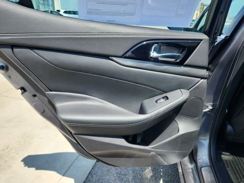 Used 2020 Nissan Maxima 3.5 SL w/ Floor Mat Group image 14